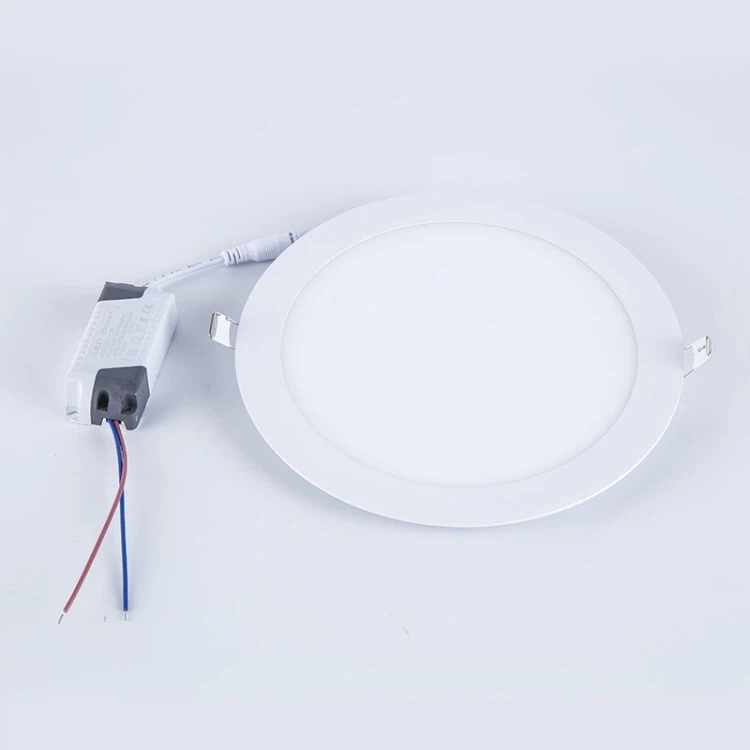 4 recessed pot lights 4 recessed pot lights