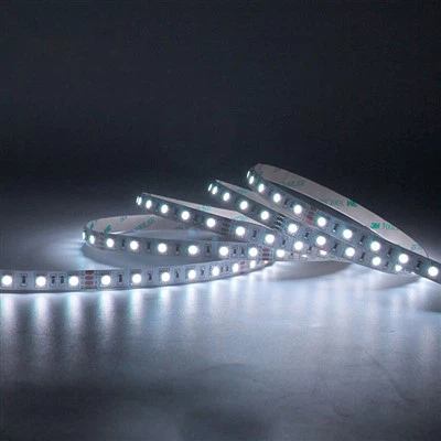 เอาต์พุตกลางสูง CRI 96 2835 24V LED Strip