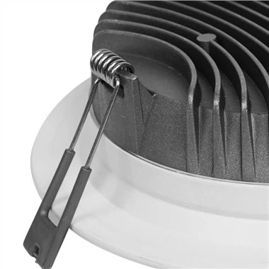 ดาวน์ไลท์ LED มุมกว้าง