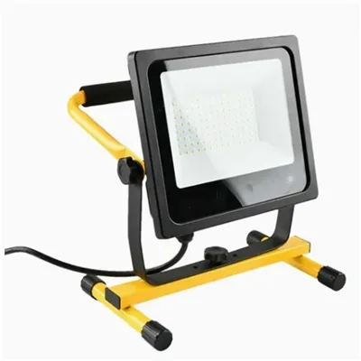 จากสถานที่ก่อสร้างไปจนถึงโรงรถ: ไฟ LED ทำงานแบบพกพานี้ทำได้ทุกอย่าง