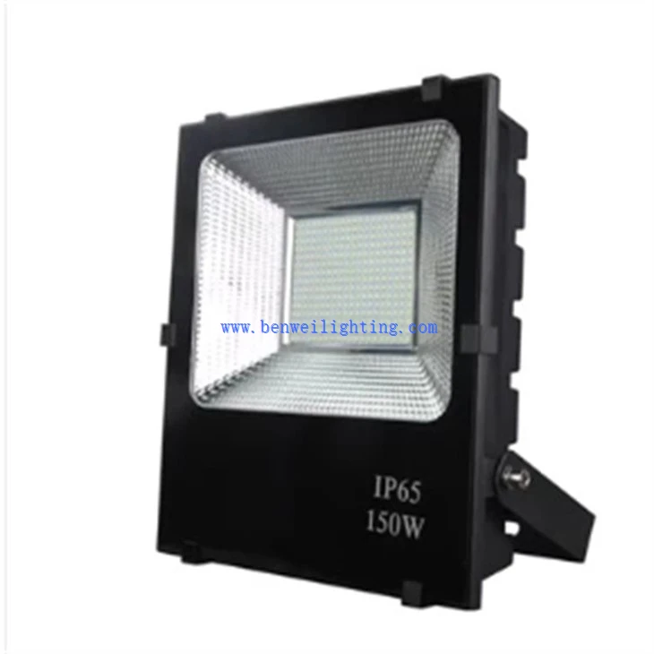 Parking Lot Flood Light (1)